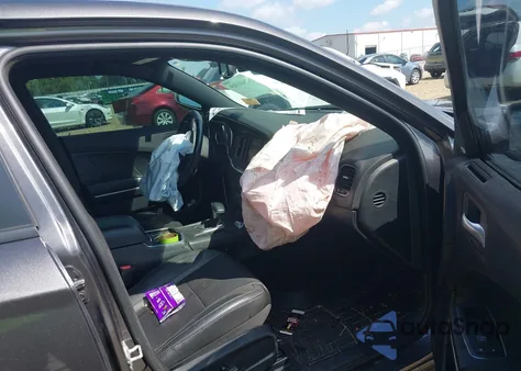 2018 Dodge Charger Gt Awd z USA, uszkodzony, nr VIN 2C3CDXJG5JH198601